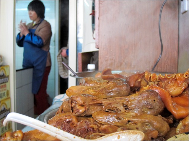 Fujian luncheonette in Shanghai.