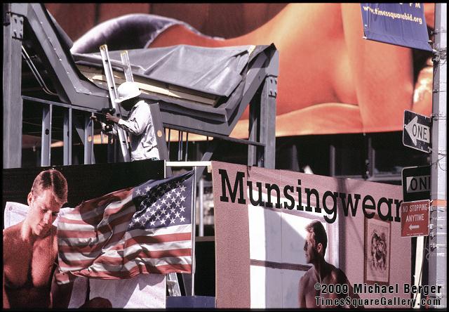 Construction of the new Armed Forces Recruitment Center on an island in Times Square. 1999.